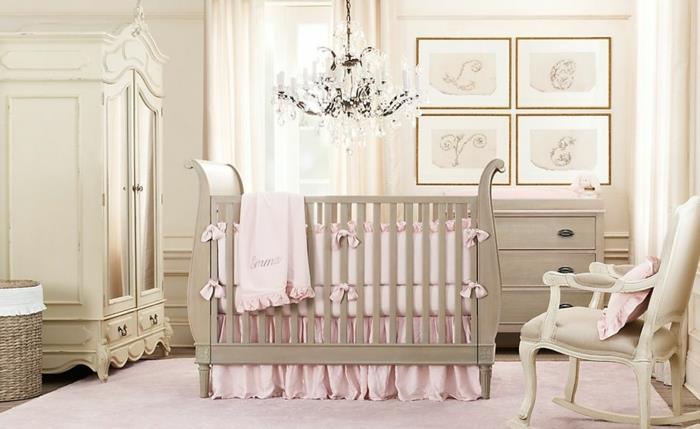graži-idėja-dekoravimo-kūdikio-kambario-stalo-baldų-lovos-pagalvės-miela