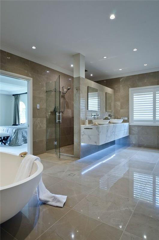 Dev bir mermer banyo nasıl düzenlenir
