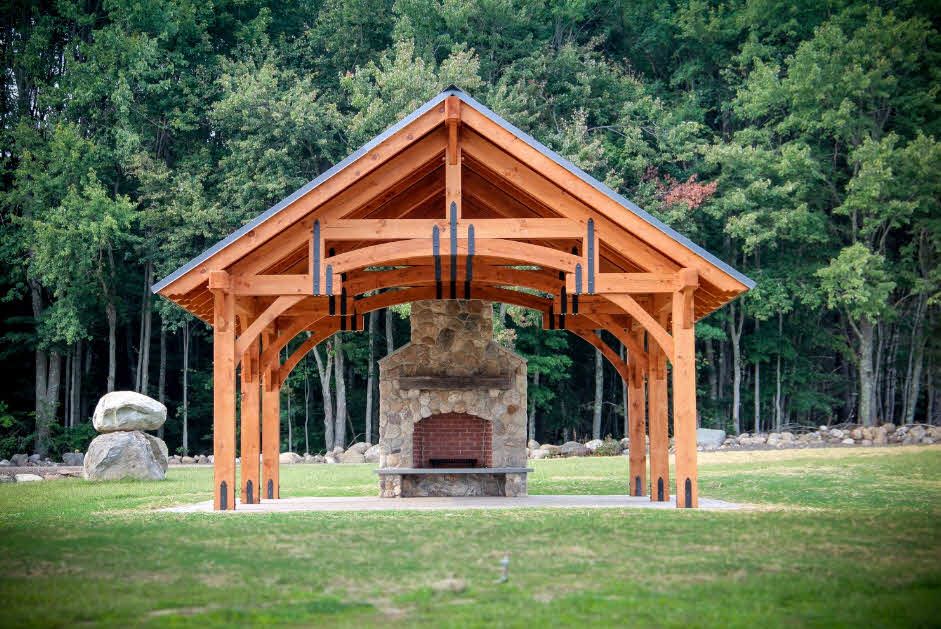 estilo-con-entramado-de-madera-en-el-campo-para-cenador