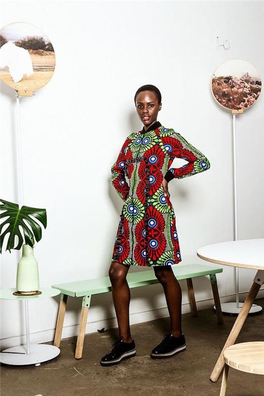İyi giyimli bir kadın olun Afrika etnik şık kıyafeti kollu güzel kadın düz elbise