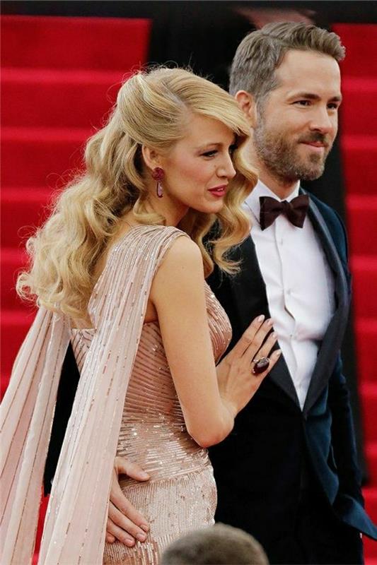 blake-lively-jolie-femme-le-petit-garcon-de-balke-canlı-çift-aşık