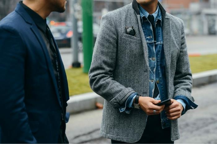 vyro mados tendencija darbe, idėja, kaip gerai apsirengti džinsiniais marškiniais ar striuke po stilingu paltu