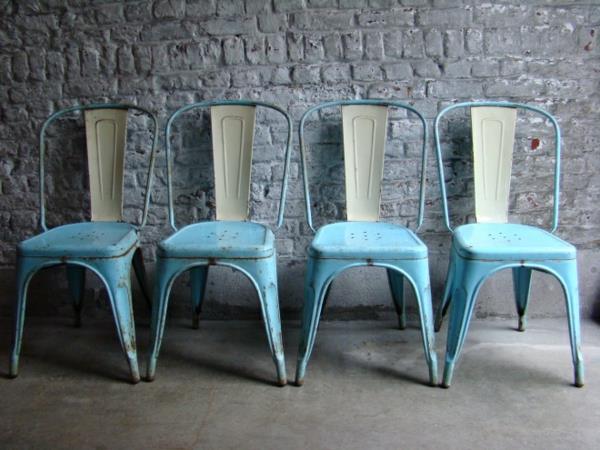 mavi-sandalye-benzersiz-tasarım