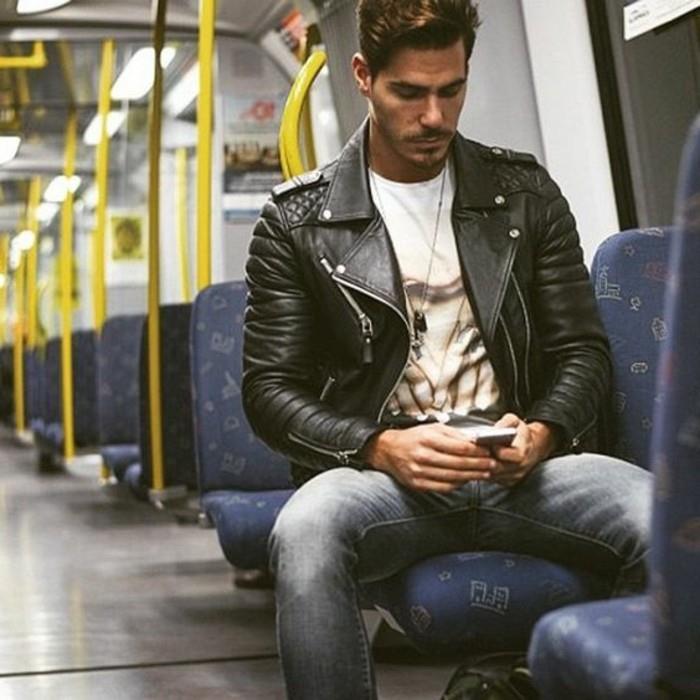chevignon-usnjena-jakna-v-črni-usnje-poceni-moška-denim-jakna-temno-modra