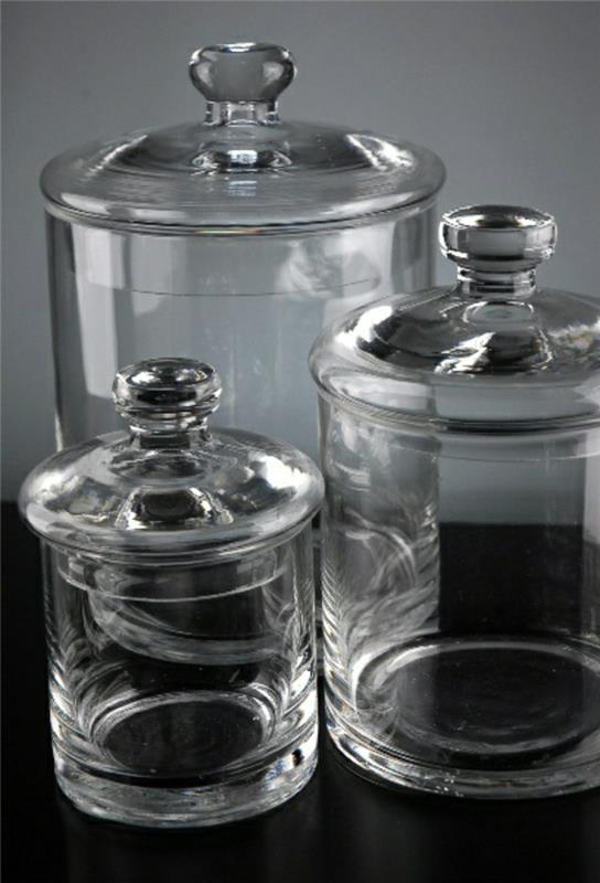 popoln stekleni kozarec v sodobni kuhinji-kako izbrati popolne kozarce