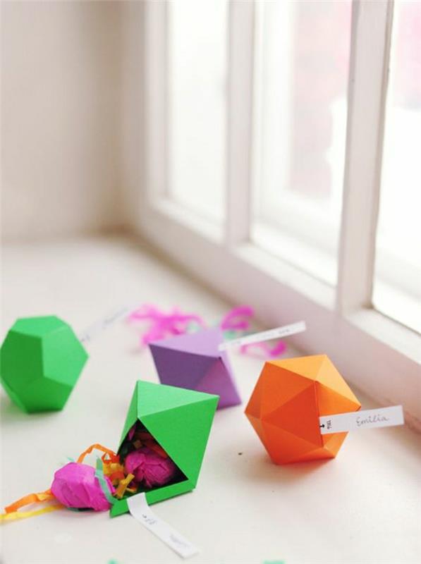 origami-box-origami-začetniški-model-origami-v-barvnem-papirju-škatla-v-papirju