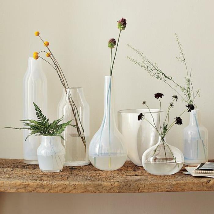 blato-skleda-blato-poceni-vaza-visoko-prozorno-steklo-vaza-belo-cvetje