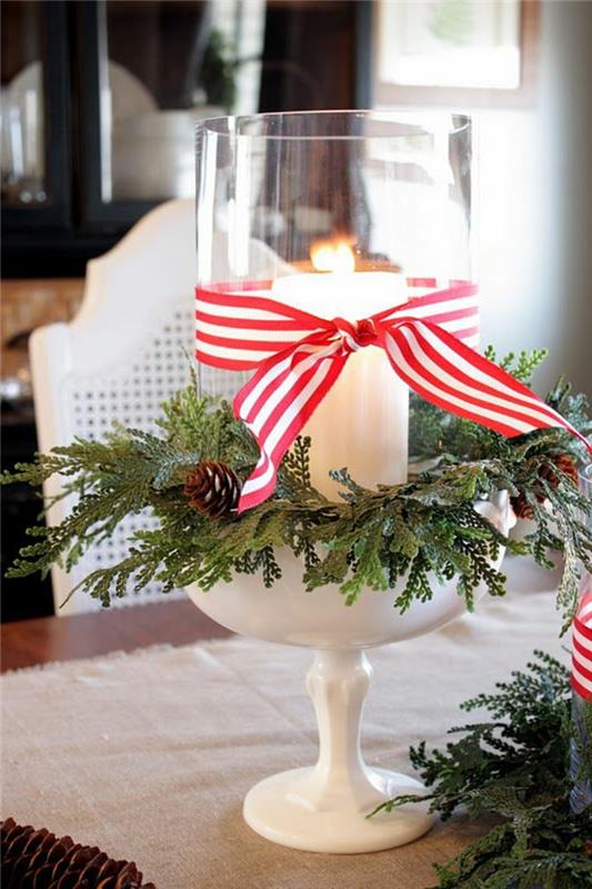 įdomus-kalėdinis-dekoratyvinis-stiklo-žvakidė