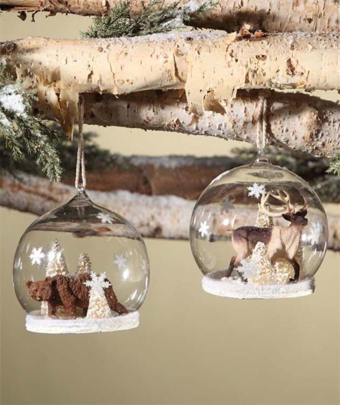 Pasidaryk pats Kalėdų dekoracijas pasigamink pats, stikliniai gaubliai su gyvūnų figūrėlėmis natūraliai ir originaliai papuošti Kalėdų eglutę