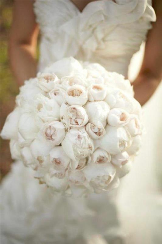 poročni šopek-beli potonik-kako-izbrati-poročni šopek