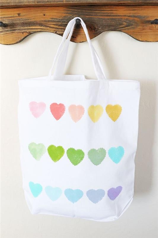 „pasidaryk pats“ močiutės dienos personalizuotas krepšys spalvinga širdžių raštas „pasidaryk pats“ tuščias krepšys
