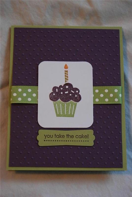 Cartolina bordo verde, disegno cupcake, biglietti buon compleanno
