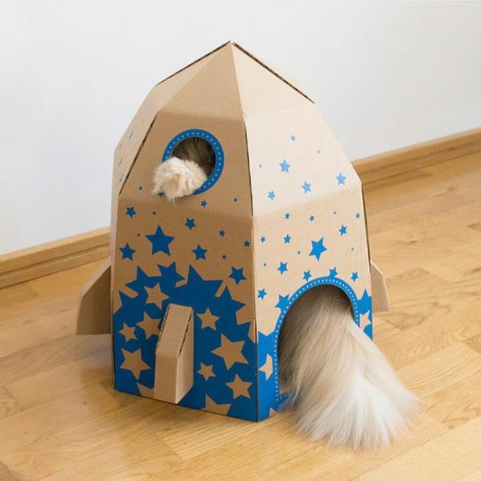 raketos formos kačių namelis, dekoruotas kačių namelis