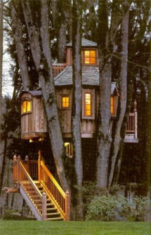 dvonadstropna-luksuzna-drevesna hiša