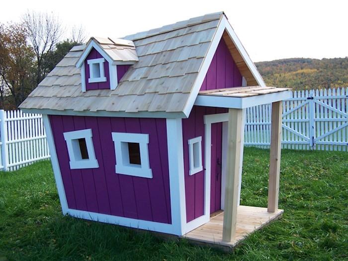 medinis namas-trobelė-sodas-vaikas-medinis namas