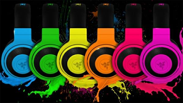 geek-gift-amazing-razer-headphones-music-neon-colors-best-gift-playing-video-games