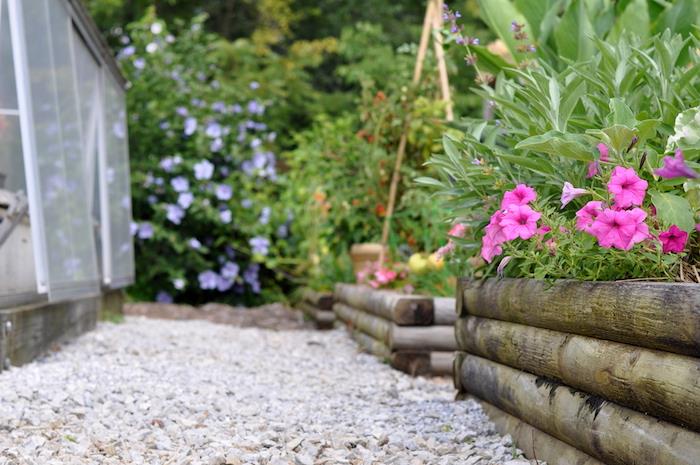 dekorativni kamenček, zamisel, kako okrasiti svoj vrt, kamenčke in kamenčke vključiti v zunanjo dekoracijo