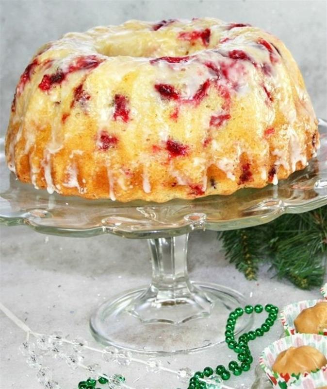 brusnični kolač-kandirani-pomarančni-recept