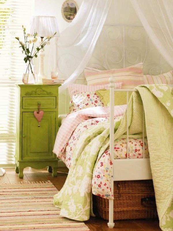 papuošti-jūsų-ramus-kambarys-žalia-gana-rožinės spalvos-antklodė-sofa-lova