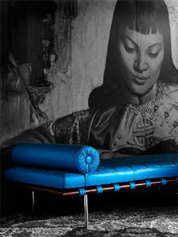 modro-usnje-kavč-stene-stenska dekoracija-modro-usnje-kavč-notranje pohištvo
