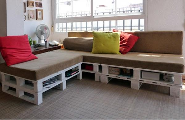 sofa-padėkle-smėlio spalvos pagalvėlė