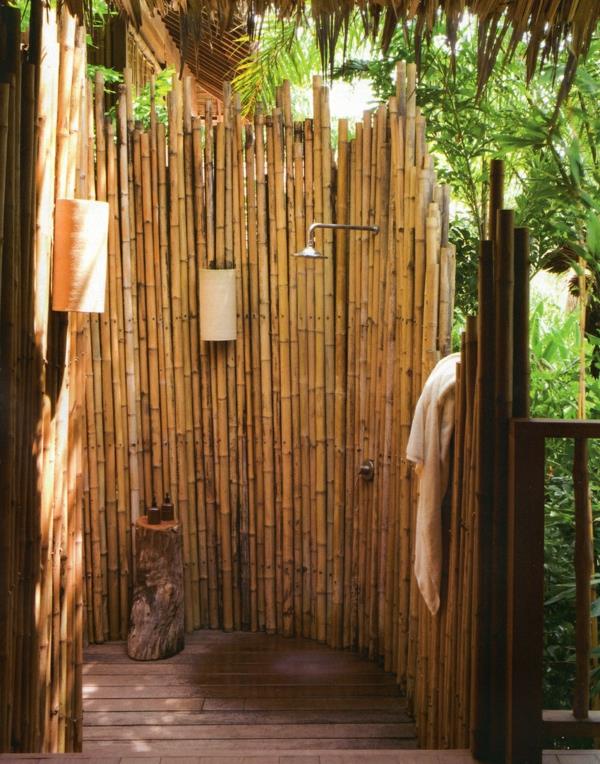 bambuko skardinė-lauko dušas