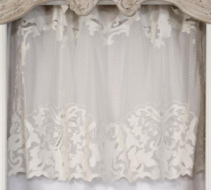 valance-le-monde-de-rose-with-fine-vezenje