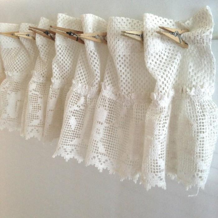 beyaz-valance-etsy-aux-pinces-en-bois