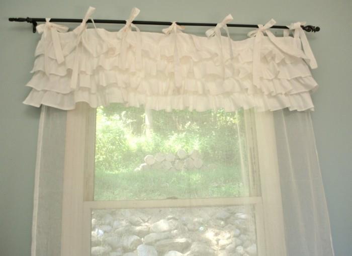 valance-white-volantee