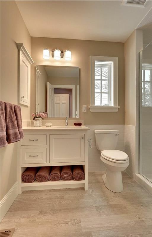 smėlio spalvos plytelės-vonios-baldai-balti-originali-saugykla