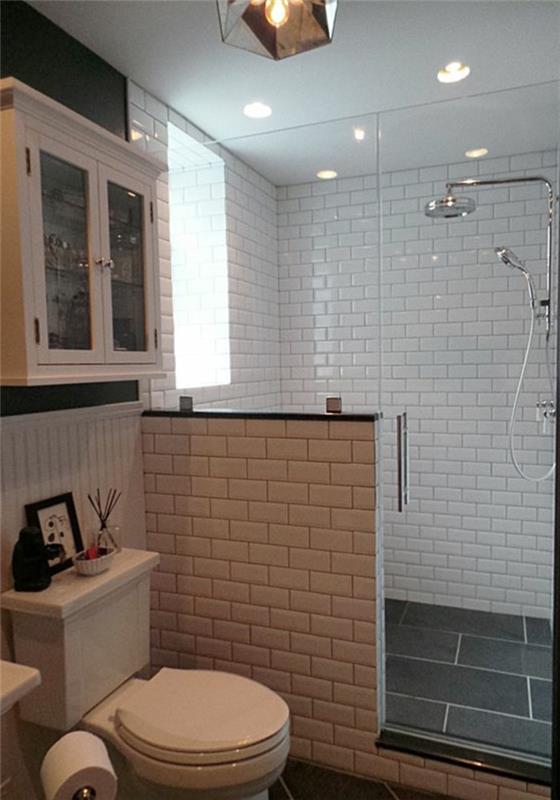modern-duşlu beyaz kiremitli banyo