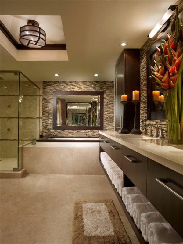 vonios kambarys-grindys-didelis-prabangus-vonios kambarys-plytelės