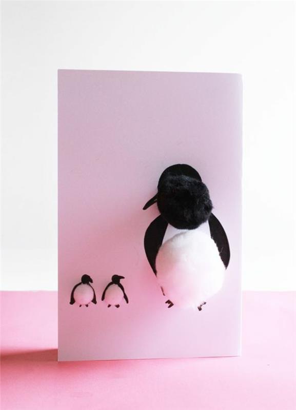 Motinos dienos atvirukas, rožinė pingvinų šeima, pagaminta iš rožinių pom pomų