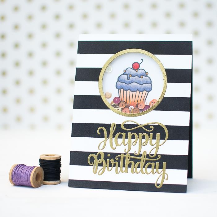 Auguri personalizzati compleanno, disegno di cupcake, cartolina bianco ve nera