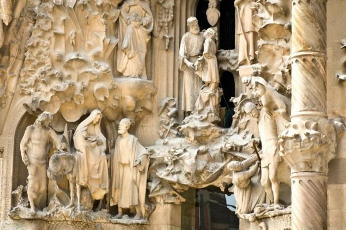 katedral-barcelona-detaylar-gesu-ailesi-yeniden boyutlandırılmış