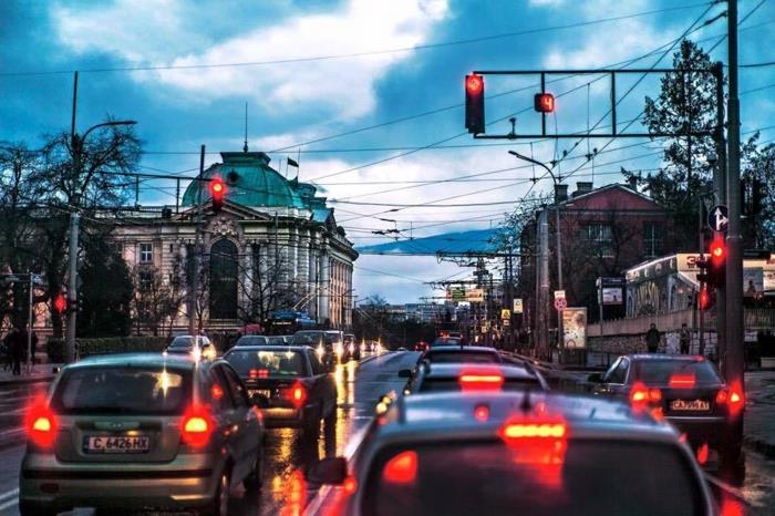 downtown-sofia-university-of-sofia-the-city-strašna fotografija