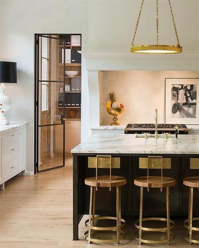 modernus-virtuvė-kėdė-medinė-virtuvė-kėdės-ir marmuro viršus