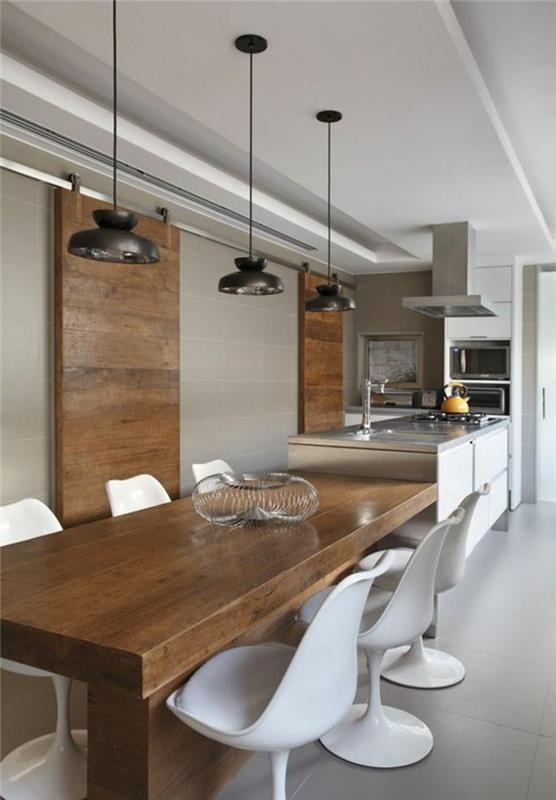 modernus-virtuvė-kėdė-tulpės-kėdės-ir medinis stalas