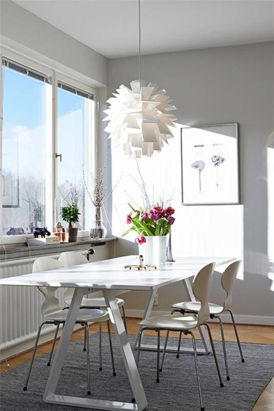 mravlji stol-dnevna soba-v beli barvi