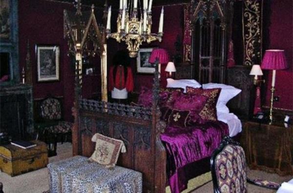 yetişkin-yatak odası-gotik-tarzı-gül-zengin-tarzı