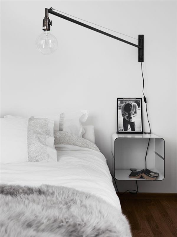 depolama küpü komodin, beyaz zarif yatak odası, ayarlanabilir kollu asılı bir başucu lambası