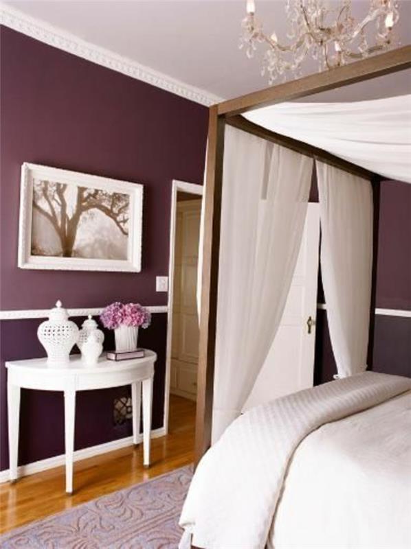 spalnica-s-stenami-vijolična-barvna-karta-baročna-notranjost-za-spalnico