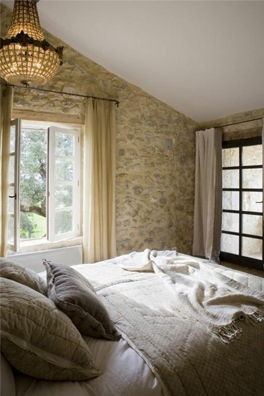 yatak odası-taş-siding-gri-yatak çarşafları-gri-yatak minderleri