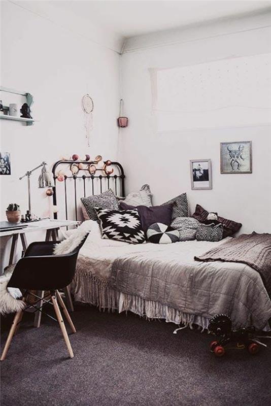 najstnica-dekle-spalnica-ustvarjalna-ideja-lepa-retro-ikea-stol