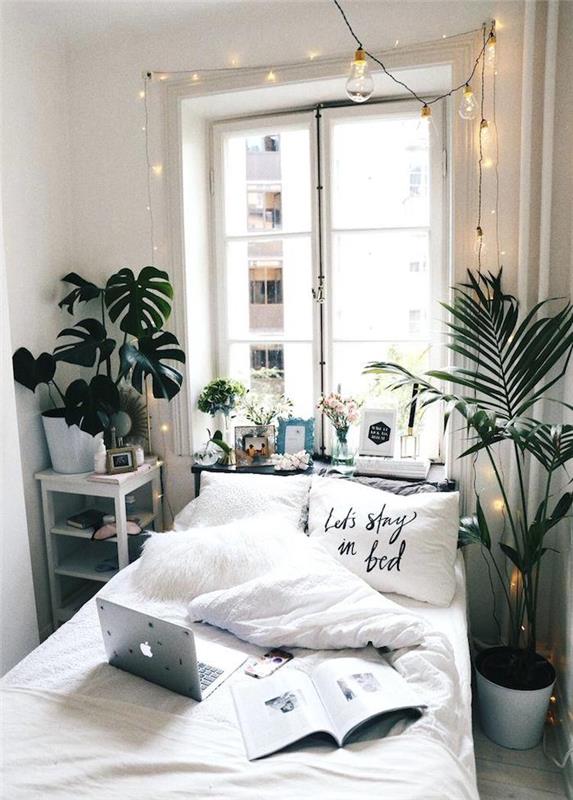 Blazina ostane ves dan v postelji, 10 m2 boemske spalnice, prijeten slog dekoracije, lahki venci in zelene rastline