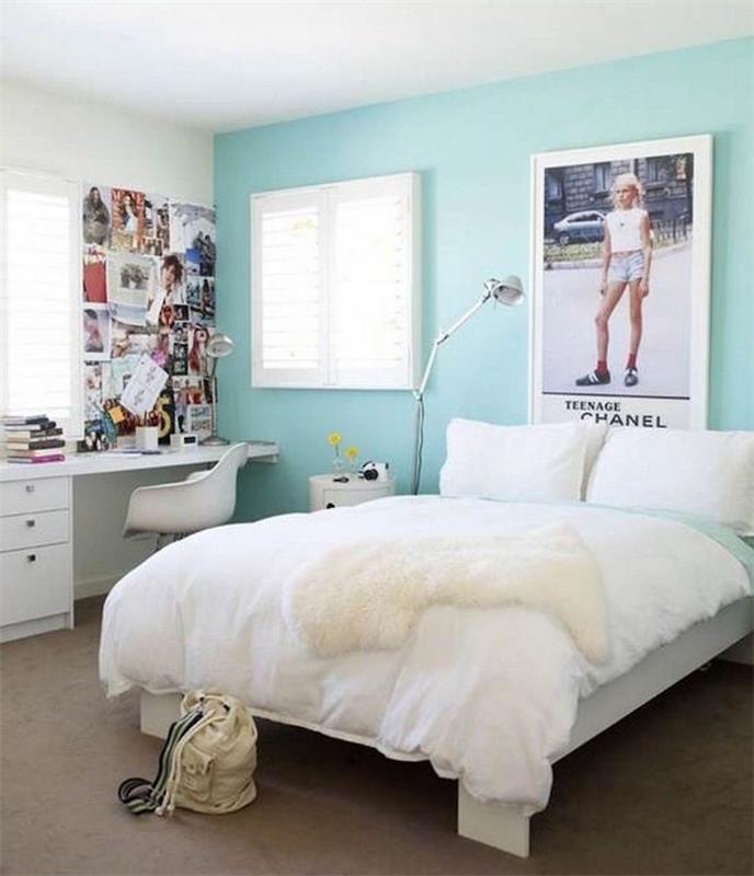 kız odası için açık turkuaz mavi duvar boyası ve beyaz yatak