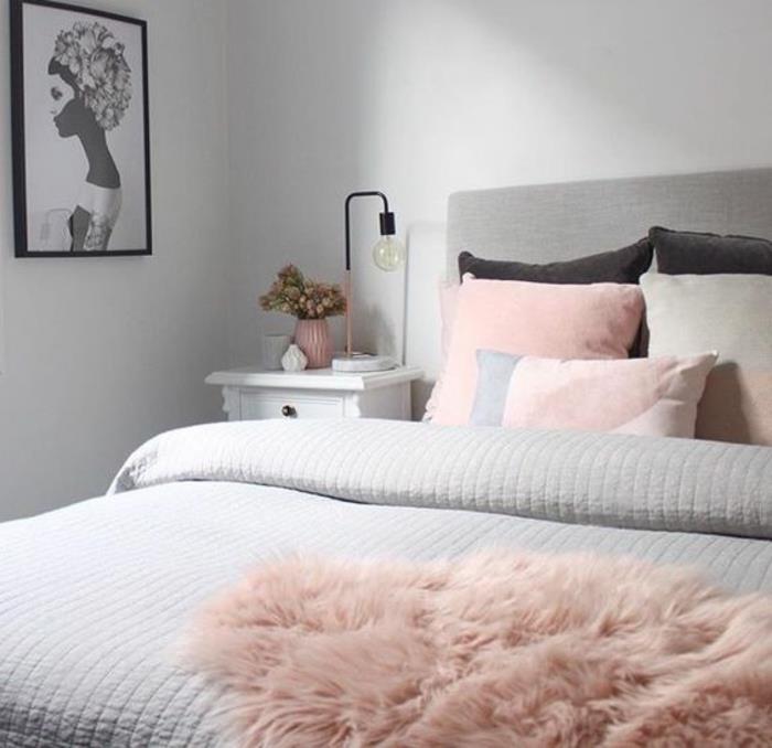 siva in roza spalnica, ekstravagantna umetniška slika, pletenica iz umetnega krzna, več okrasnih blazin