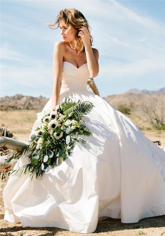 Preprosta poročna obleka brez naramnic, poročna obleka 2019 navdih, klasična bela poročna obleka