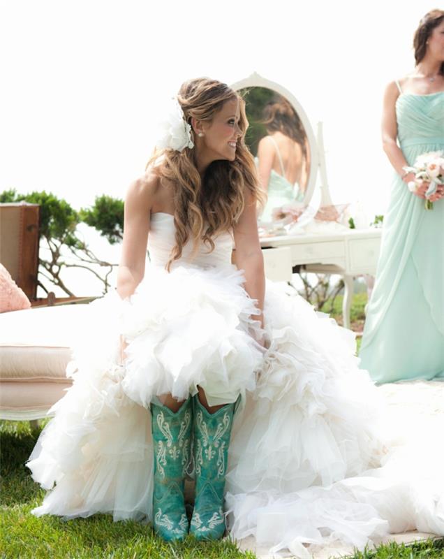 düğün ayakkabıları, kadınlar için düğün ayakkabıları, beyaz kovboy desenli yeşil çizmeler, büyük beyaz fırfırlı elbise