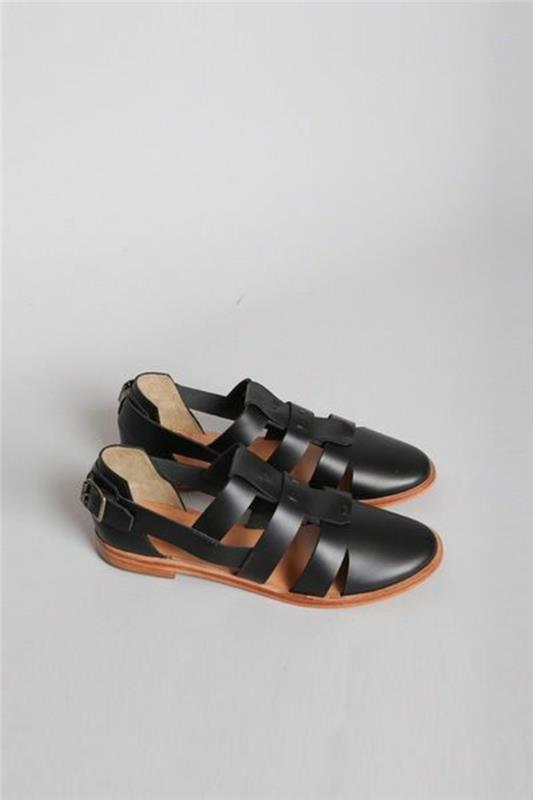 moteriški-vasaros batai-juodi-odiniai-sandalai-pigūs-moteriški batai